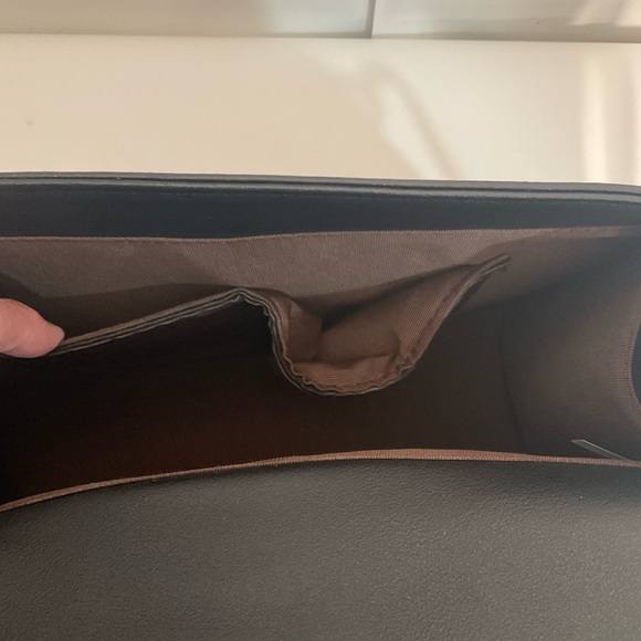 Scarleton High Quality Faux Leather Sturdy Shoulder Bag Gold Hardware Twist Lock - Picture 11 of 16